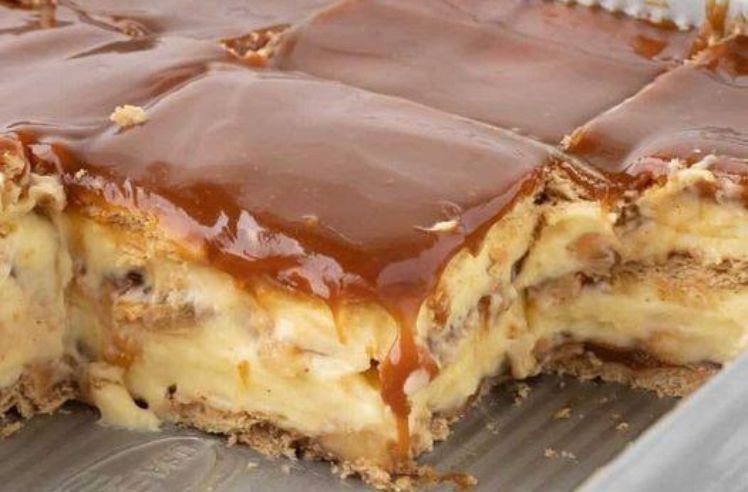 Bolo Eclair de Maçã e Caramelo