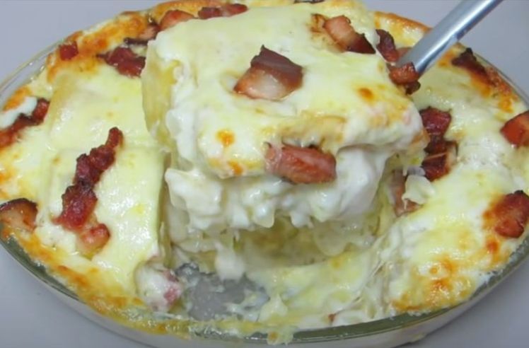 mandioca gratinada com bacon