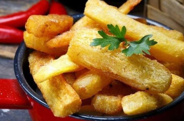 Mandioca frita Simples na AirFryer